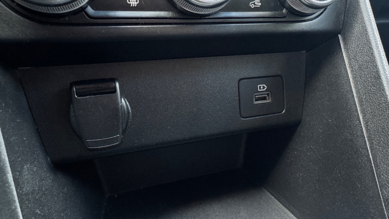 Dacia Sandero — zdjęcie 29