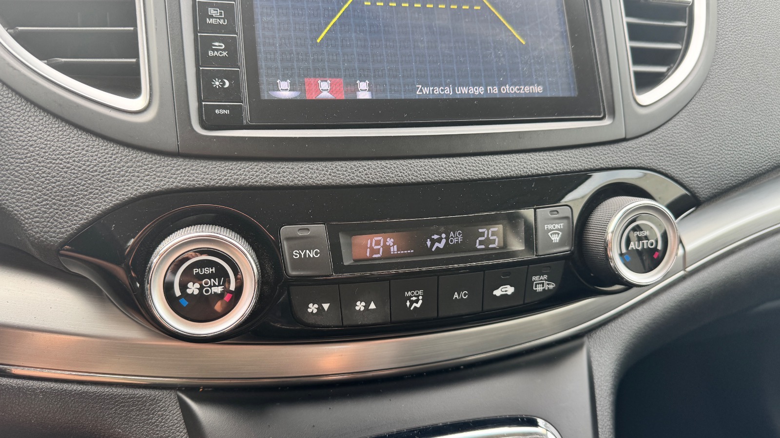 Honda CR-V 2.0 benz 150KM Bezwypad. Niski przeb. KamCofania Podgrz. fotele Ledy — zdjęcie 17